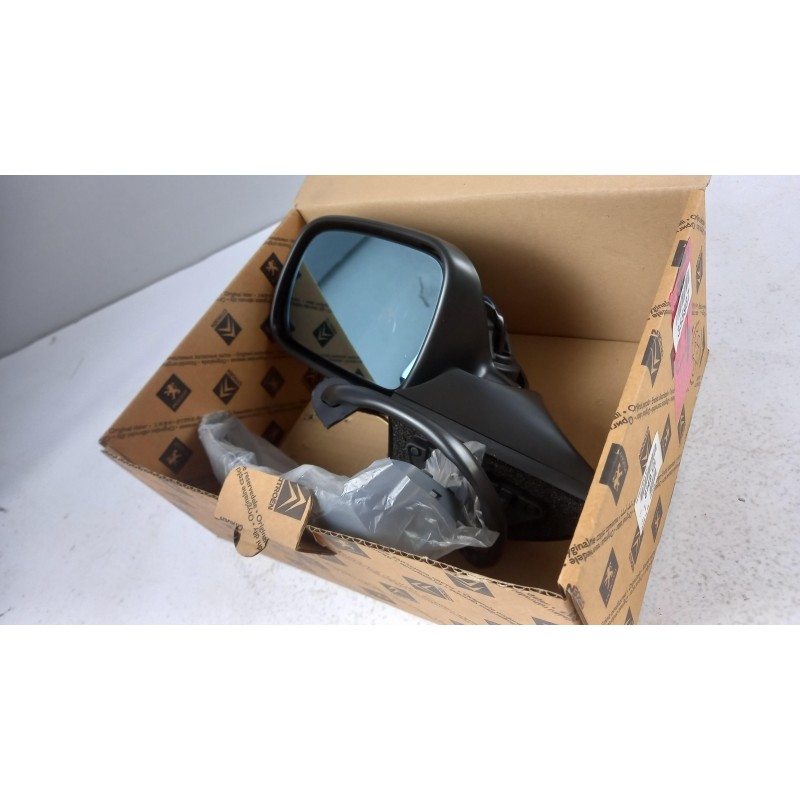 Pièce pour PEUGEOT/CITROEN - Outside Mirror 8149VH