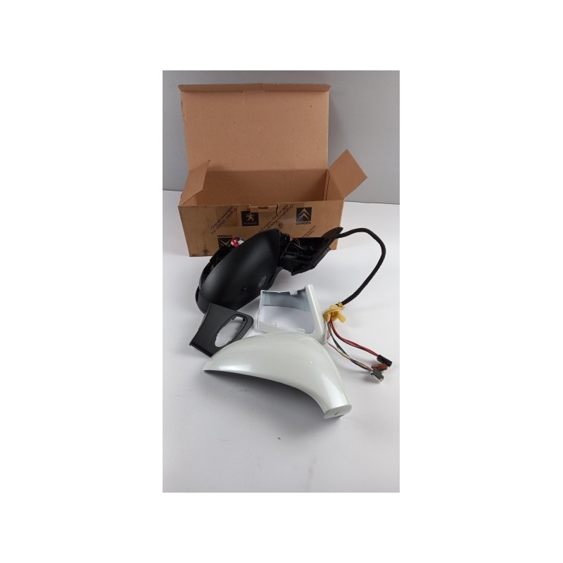 Pièce pour PEUGEOT/CITROEN - Outside Mirror 8153XY