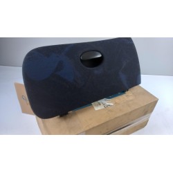 Pièce pour PEUGEOT/CITROEN - Cover, Glove Box 8214KY