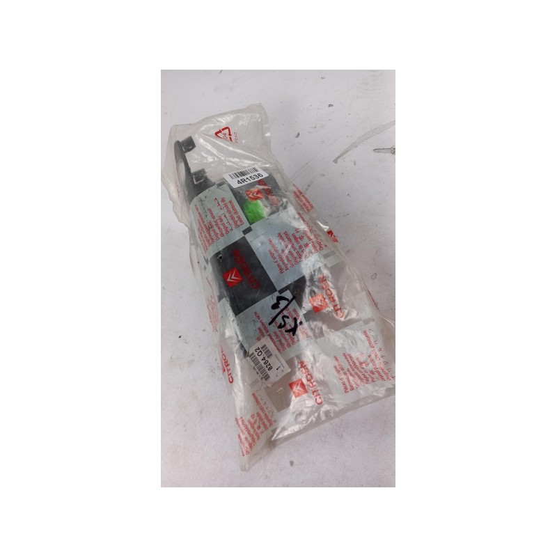 Pièce pour PEUGEOT/CITROEN - Air Vent Nozzle 8264Q2