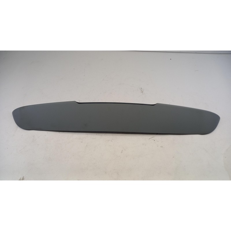 Pièce pour PEUGEOT/CITROEN - Spoiler 8742A8