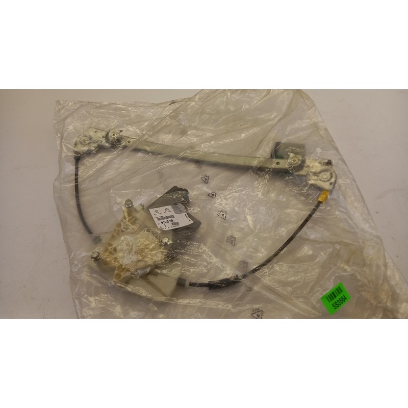 Pièce pour PEUGEOT/CITROEN - Window Lift 922396