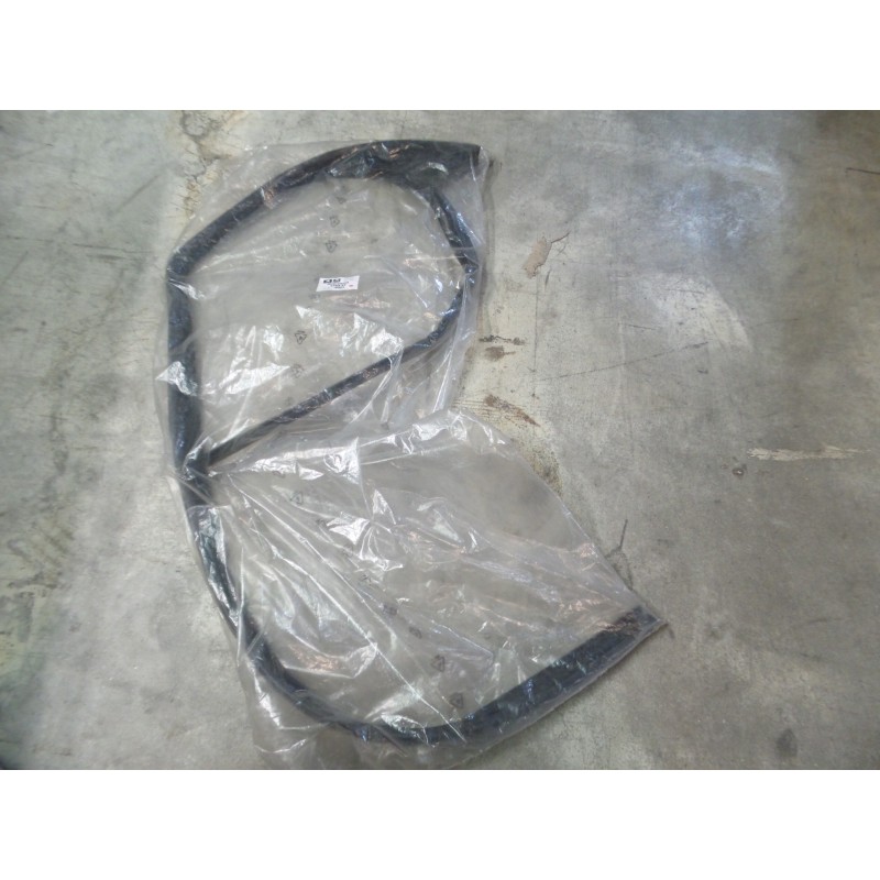 Pièce pour PEUGEOT/CITROEN - Seal, Door Window 930089
