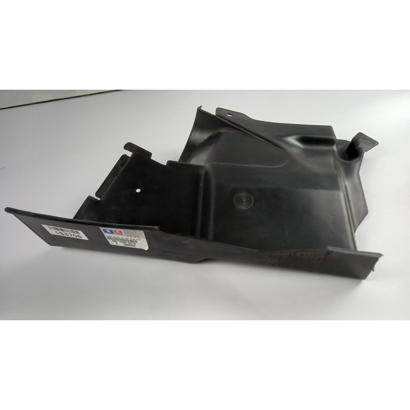 Pièce pour PEUGEOT/CITROEN - Wheelhouse Covering 96106975