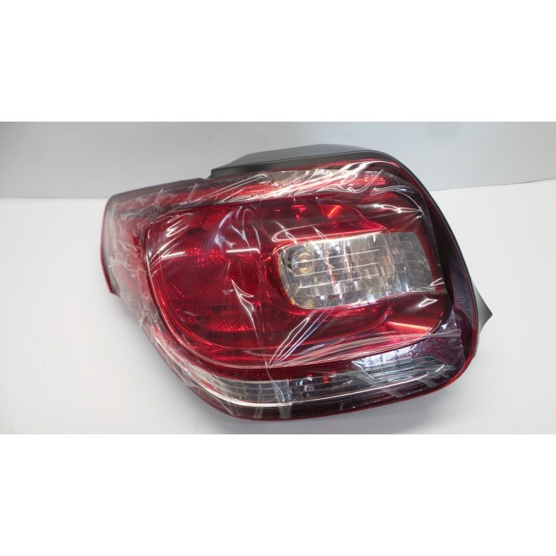 Pièce pour PEUGEOT/CITROEN - Combination Rearlight 9676973880