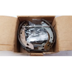 Pièce pour PEUGEOT/CITROEN - Brake Shoe Set E170034