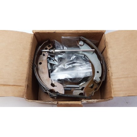 Pièce pour PEUGEOT/CITROEN - Brake Shoe Set E170034