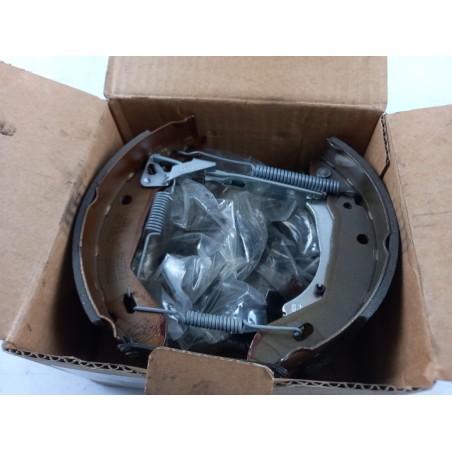 Pièce pour PEUGEOT/CITROEN - Brake Shoe Set E170057