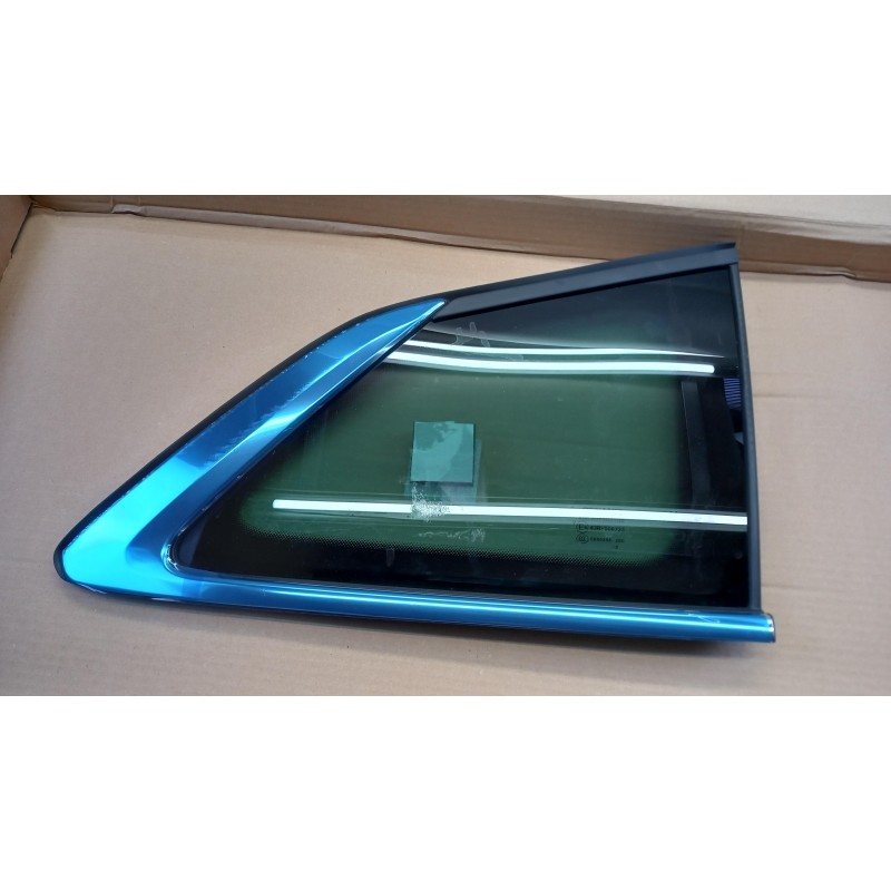 Pièce pour RENAULT - Side Window 833064712R