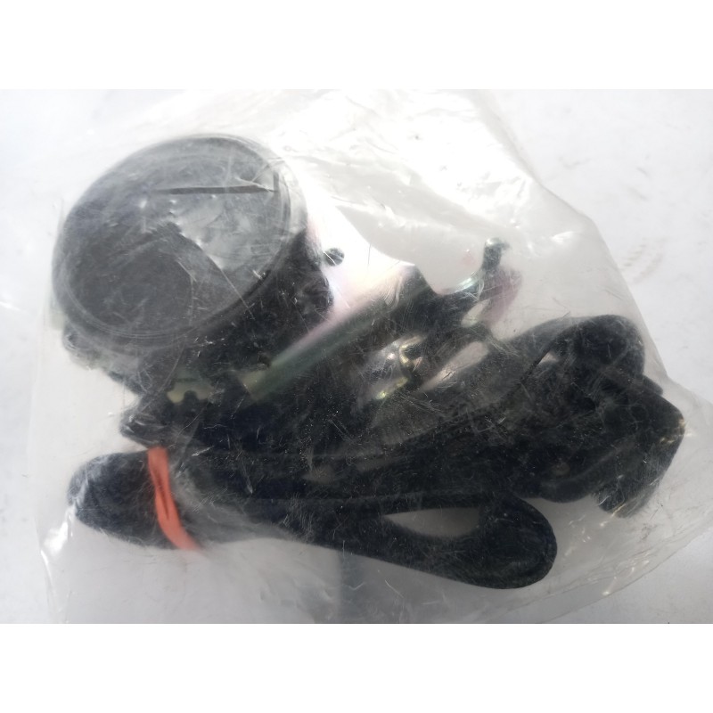 PIECE POUR RENAULT 898418751R