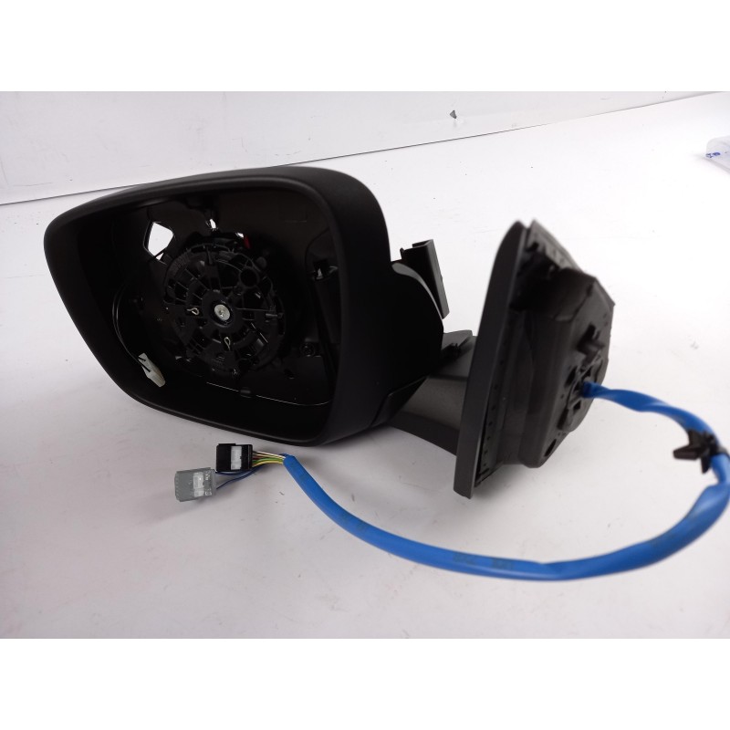 PIECE POUR RENAULT 963022701R