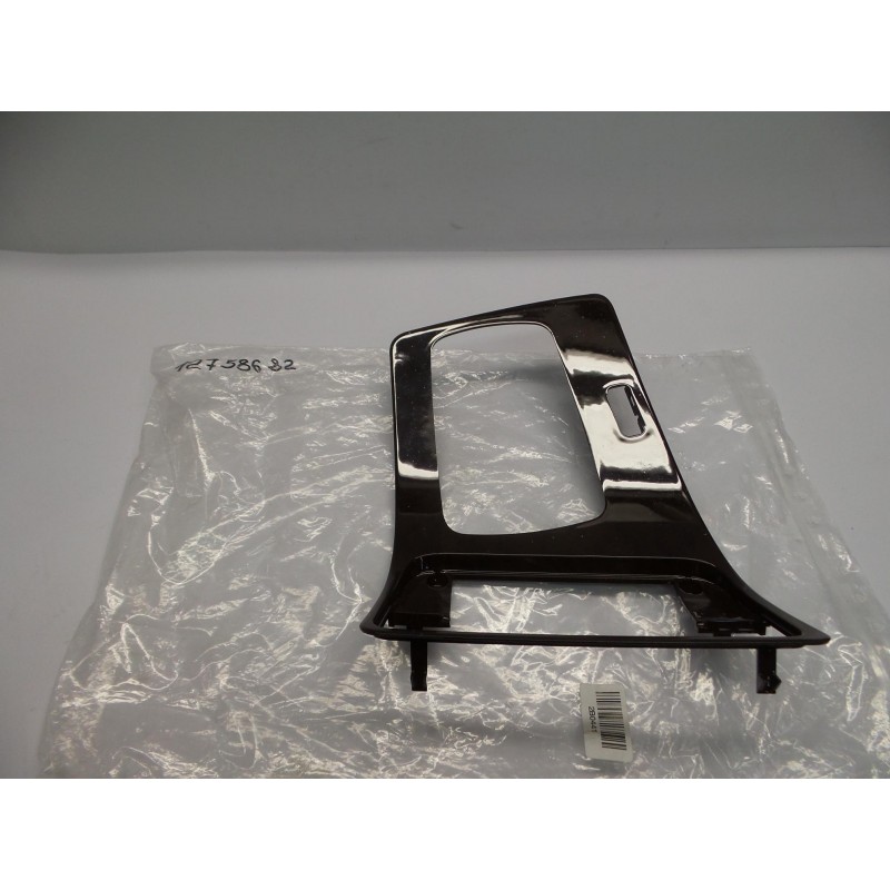 Pièce pour SAAB - Centre Console Part/Trim 32025586