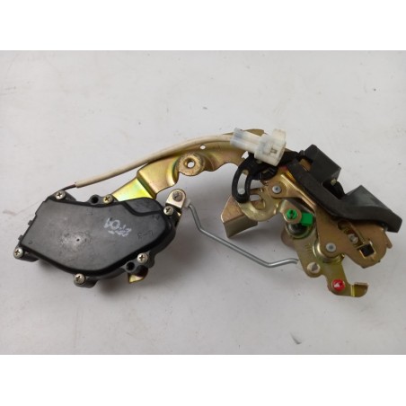 Pièce pour SUBARU - Door Lock 8230268B22