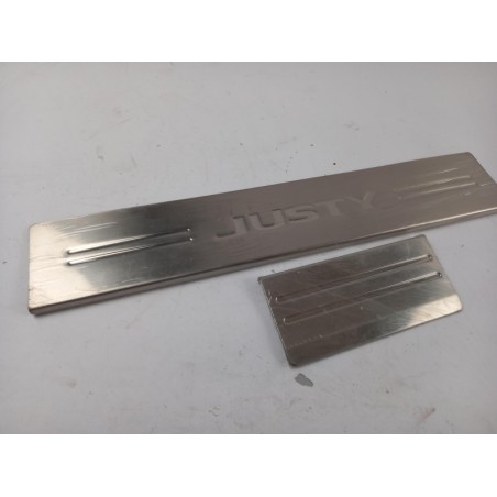 Pièce pour SUBARU - Sill Trim Set J105EFD200