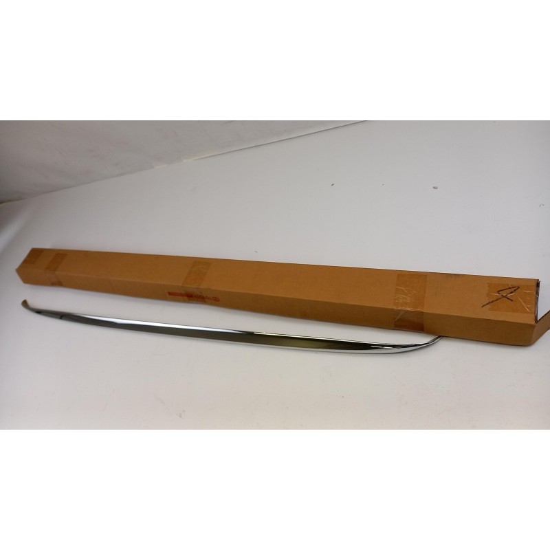 Pièce pour TOYOTA - Trim/Protective Strip, Bumper PW4054700001
