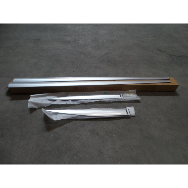 Pièce pour TOYOTA - Trim/Protective Strip Set, Door PZ41590492MG