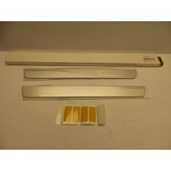 Pièce pour TOYOTA - Sill Trim Set PZ467E818000