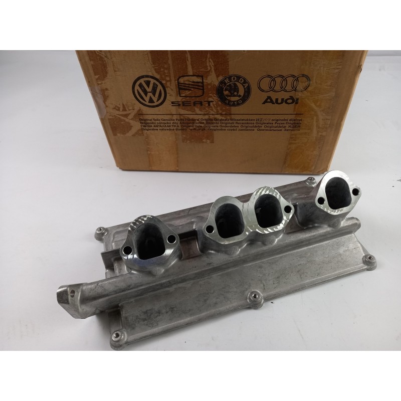 Pièce pour VAG - Intake Manifold 028129713M