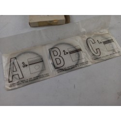 Pièce pour VAG - Piston Ring Kit 059198151H