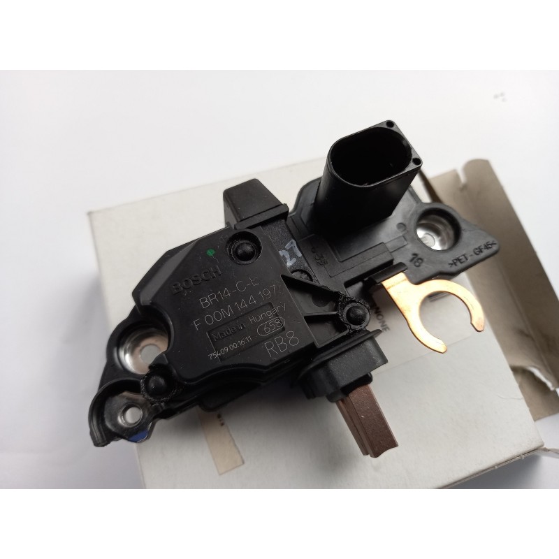 Pièce pour VAG - Alternator Regulator 07K903803