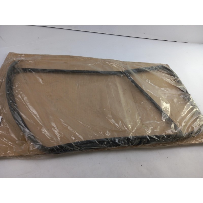 Pièce pour VAG - Seal, Door Window 1H4839431
