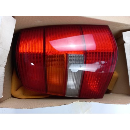 Pièce pour VAG - Combination Rearlight 1H9945112A