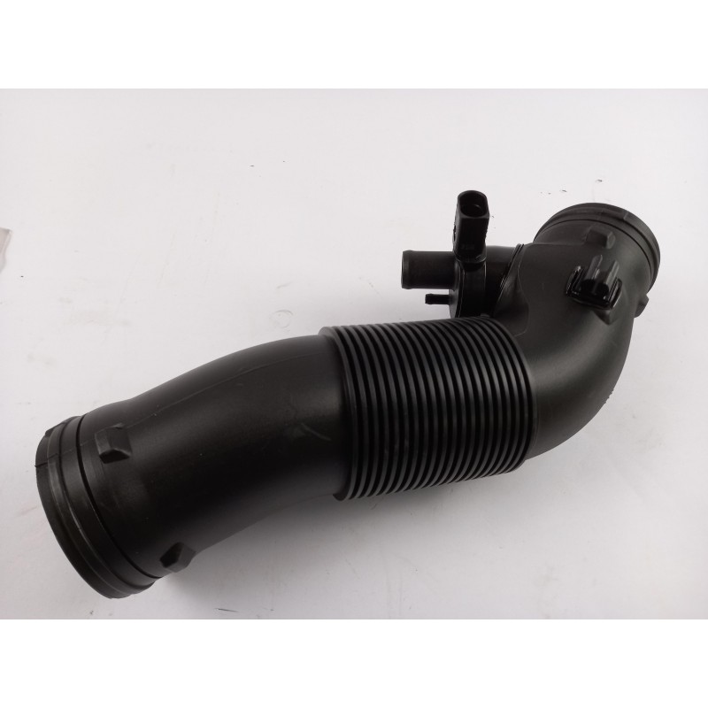 Pièce pour VAG - Intake Hose, Air Filter 1J0129684AE