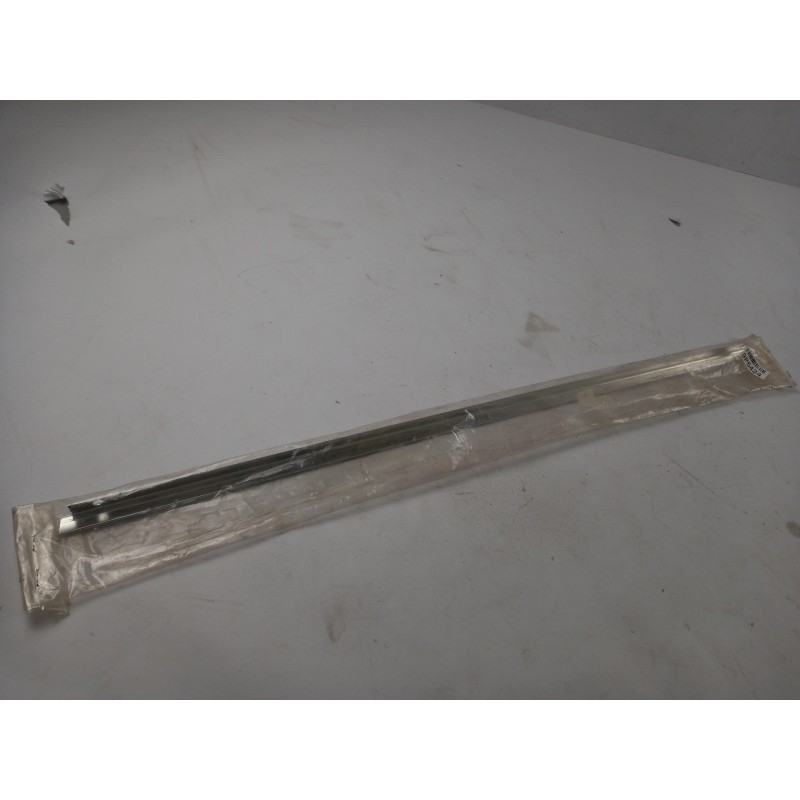 Pièce pour VAG - Seal, Door Window 1K9839644A2ZZ