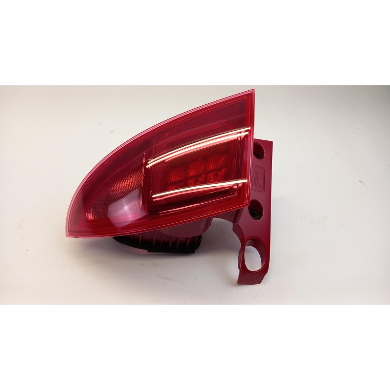 Pièce pour VAG - Combination Rearlight 1P0945112G