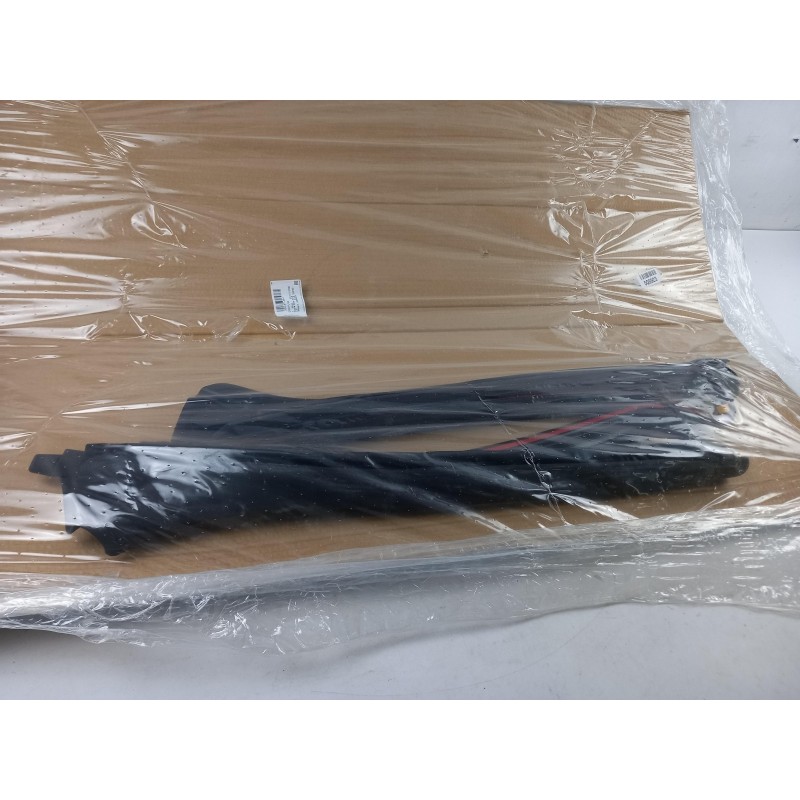 Pièce pour VAG - Seal, Side Window 2GC871465C