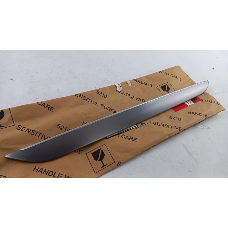 Pièce pour VAG - Ornamental Trim 3C8867410ABWJ5