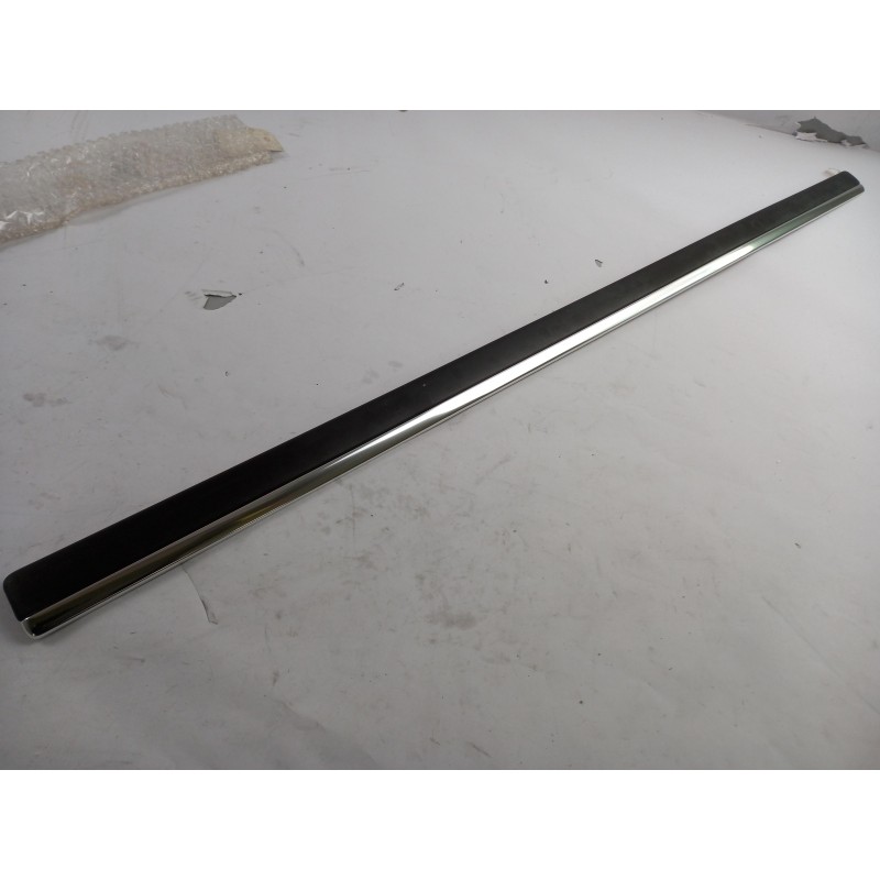 Pièce pour VAG - Trim/Protective Strip, Door 3U0853516CLBS