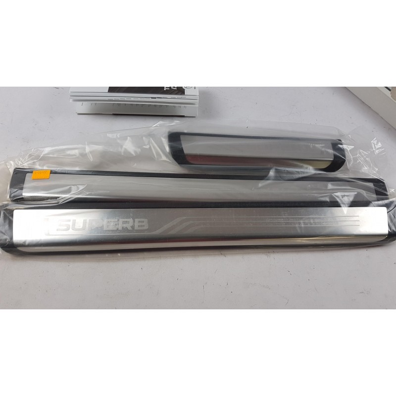 Pièce pour VAG - Sill Trim Set 3V0071303A