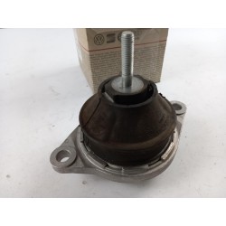 Pièce pour VAG - Engine Mounting 443199379D