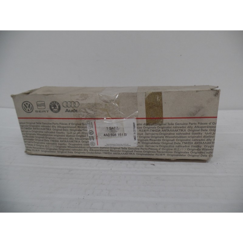 Pièce pour VAG - Brake Pad Set 4A0698151B