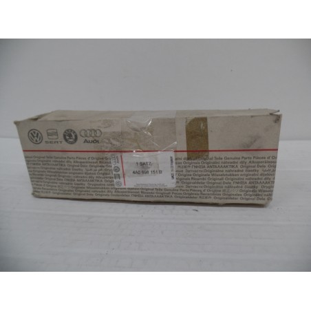 Pièce pour VAG - Brake Pad Set 4A0698151B