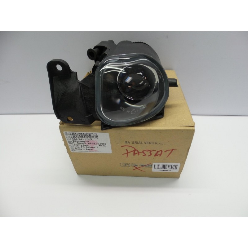 Pièce pour VAG - Fog Light 4B0941700A