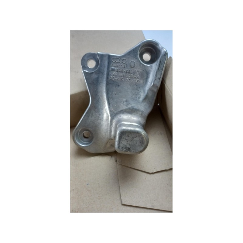 Pièce pour VAG - Bracket, Engine Mounting 4E0199343AA