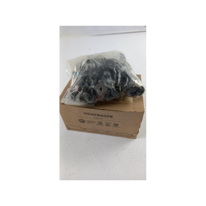 Pièce pour VAG - Mounting Kit, Bumper 4H0098623