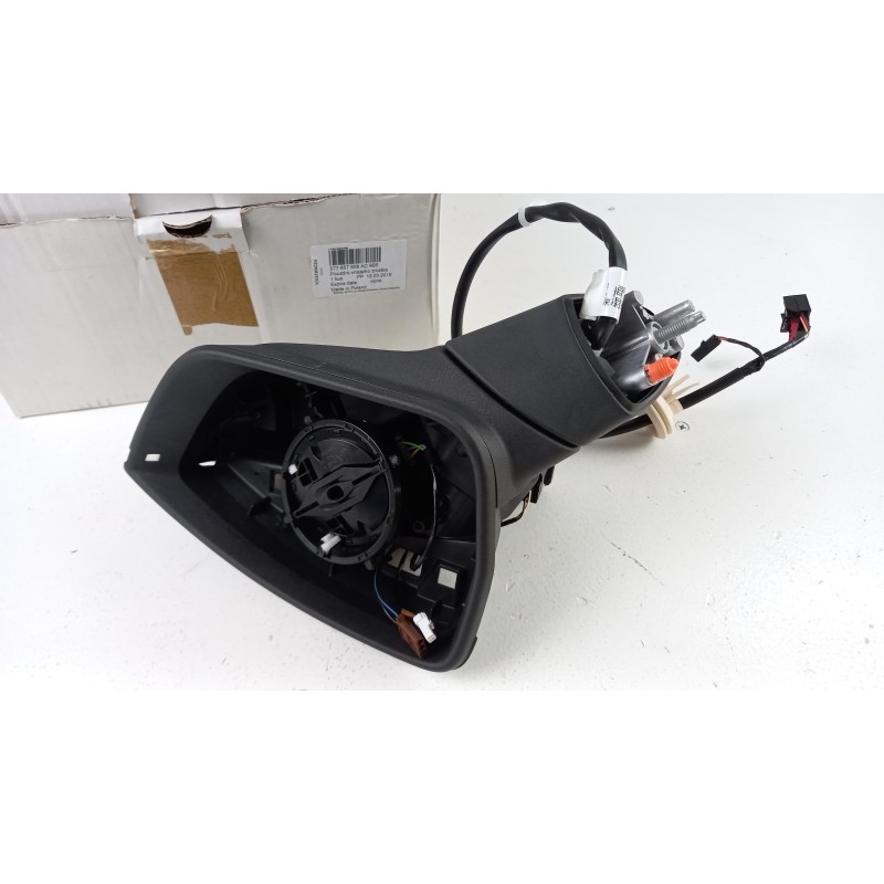 Pièce pour VAG - Housing, Outside Mirror 577857508AC9B9