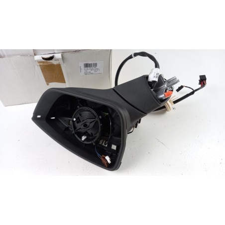 Pièce pour VAG - Housing, Outside Mirror 577857508AC9B9