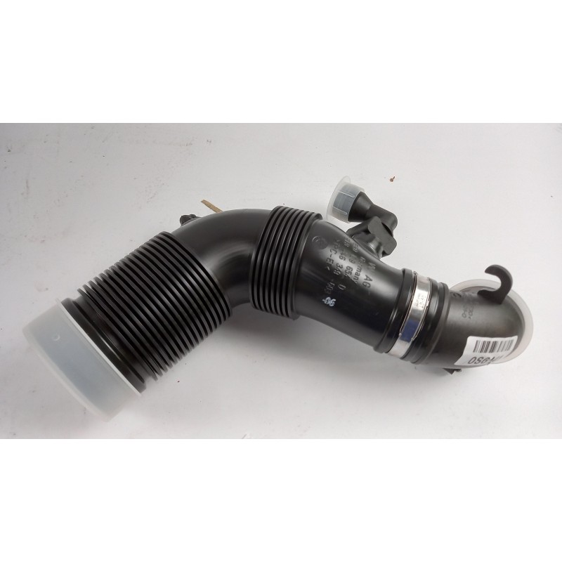 Pièce pour VAG - Intake Hose, Air Filter 6R0129654D