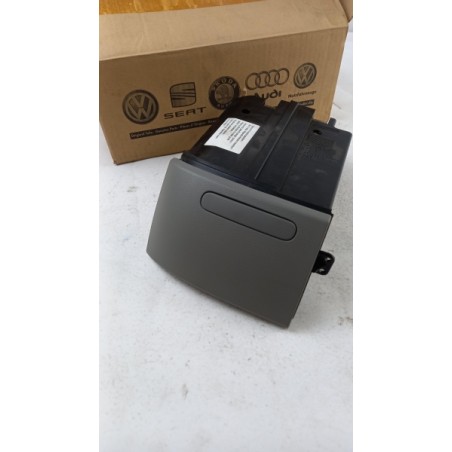 Pièce pour VAG - Ashtray And Cigarette Lighter 7H58581923Z7