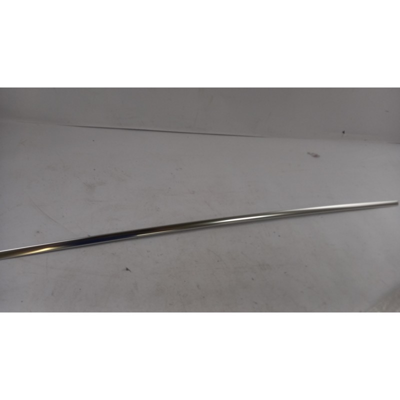 Pièce pour VAG - Seal, Door Window 7N0839643B