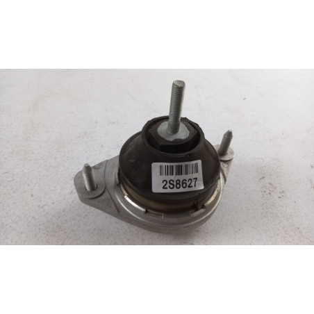 Pièce pour VAG - Engine Mounting 8A0199379E