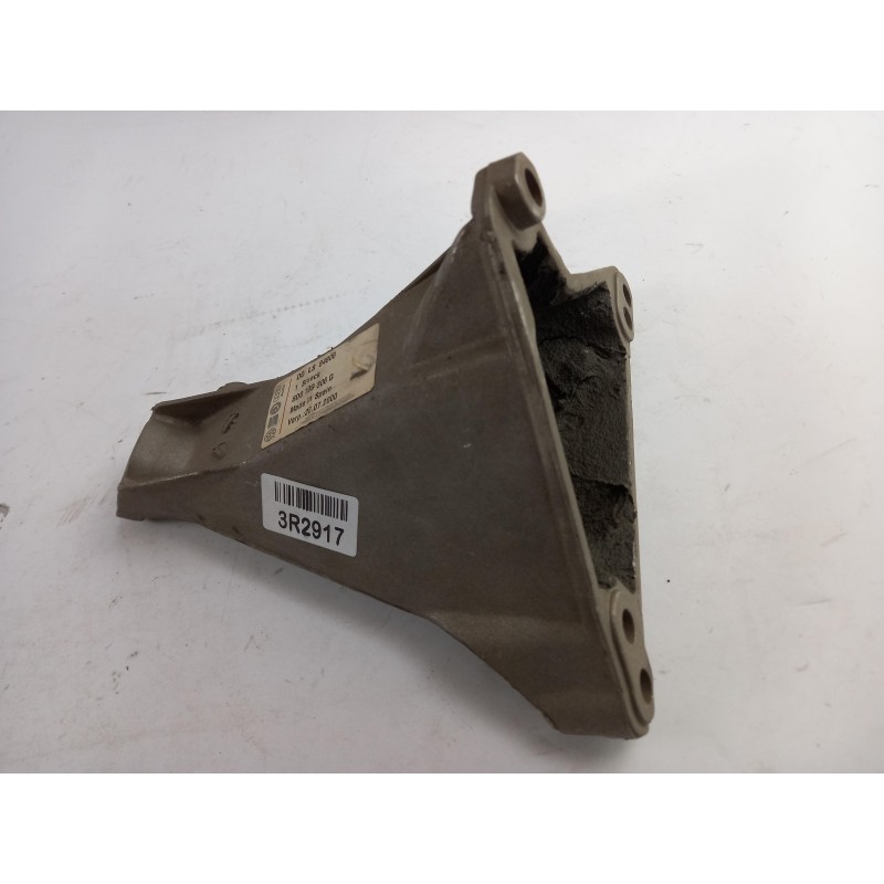Pièce pour VAG - Holder, Engine Mounting 8D0199306G