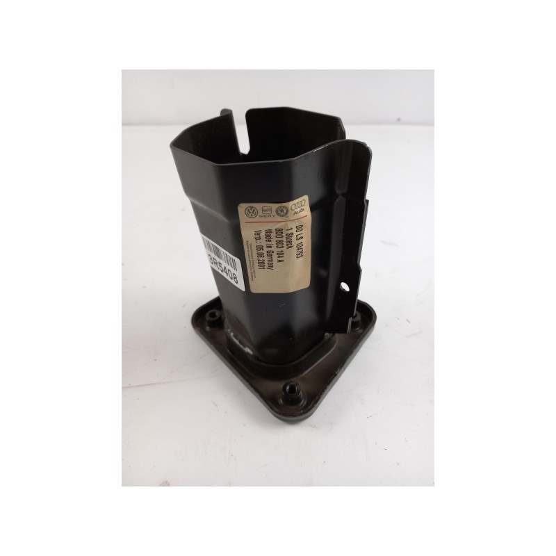 Pièce pour VAG - Side Member 8D0803104A