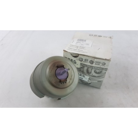 Pièce pour VAG - Engine Mounting 8E0199382AG