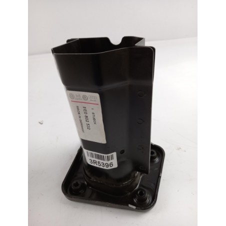 Pièce pour VAG - Side Member 8E0802532