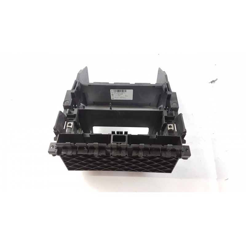Pièce pour VAG - Instrument Panel Part/Trim 8E0858005E